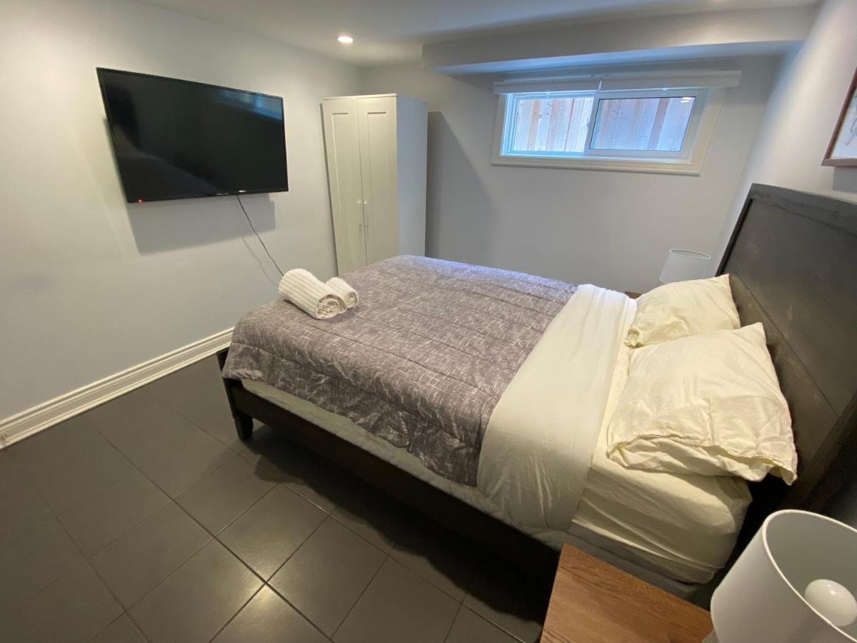 Yonge And Finch Subway !S Spacious And Modern Private Bd With Shared Bathroom Toronto Luaran gambar