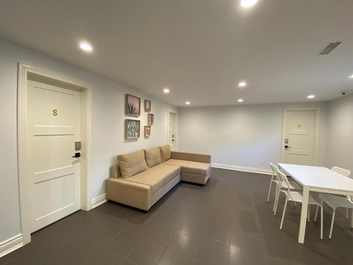 Yonge And Finch Subway !S Spacious And Modern Private Bd With Shared Bathroom Toronto Luaran gambar